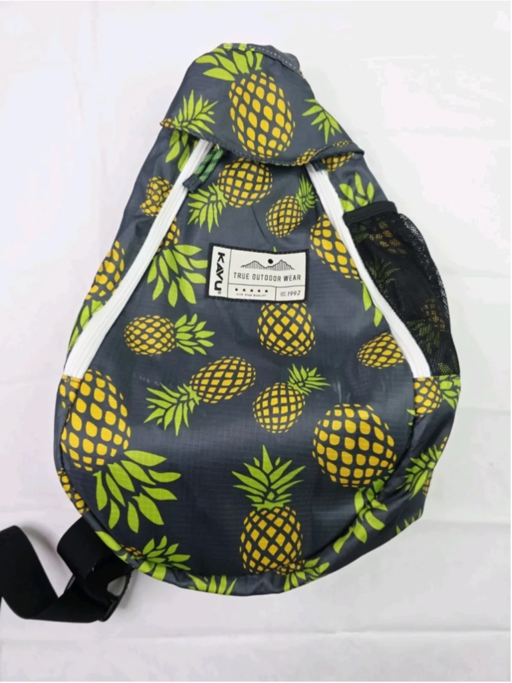 KAVU Outdoor Wear PINEAPPLE Rope SHOULDER Sling BAG Tote HIKING BACKPACK